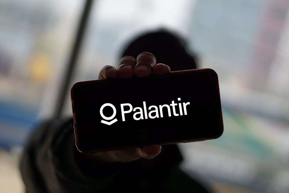 This Senator’s Palantir Stock Sale Raises Red Flags — And Left Serious Money On The Table